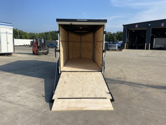 New United 12' UJ V-Nose Enclosed Cargo Trailer