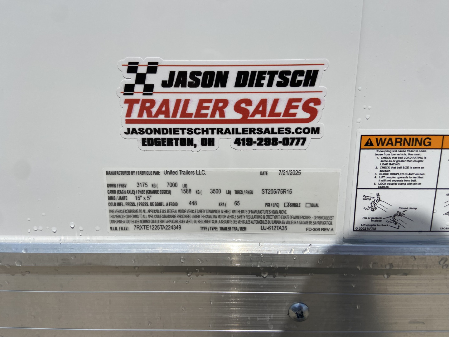 New United 12' UJ V-Nose Enclosed Cargo Trailer