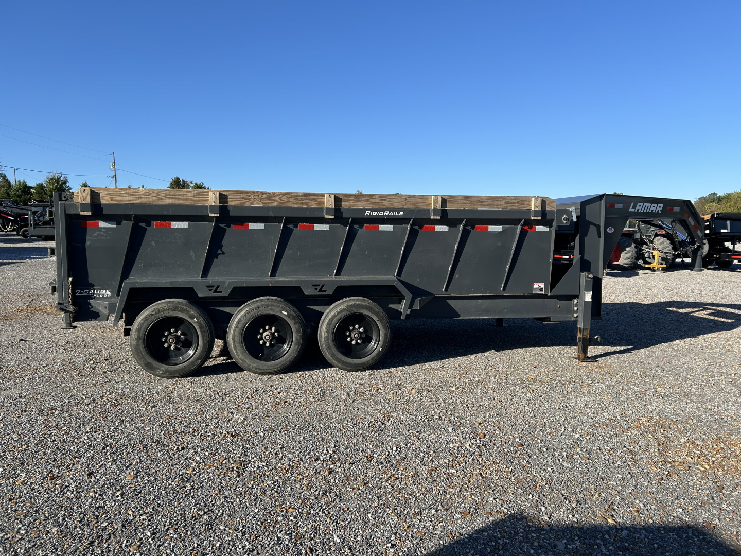 Used 2024 Lamar 83"x16' 21k Gooseneck Dump Trailer