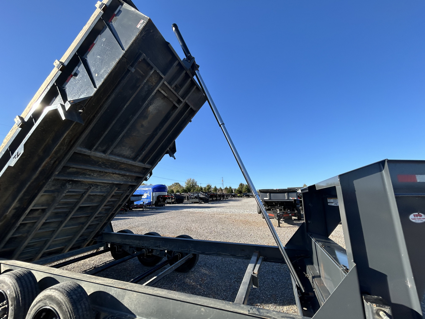 Used 2024 Lamar 83"x16' 21k Gooseneck Dump Trailer