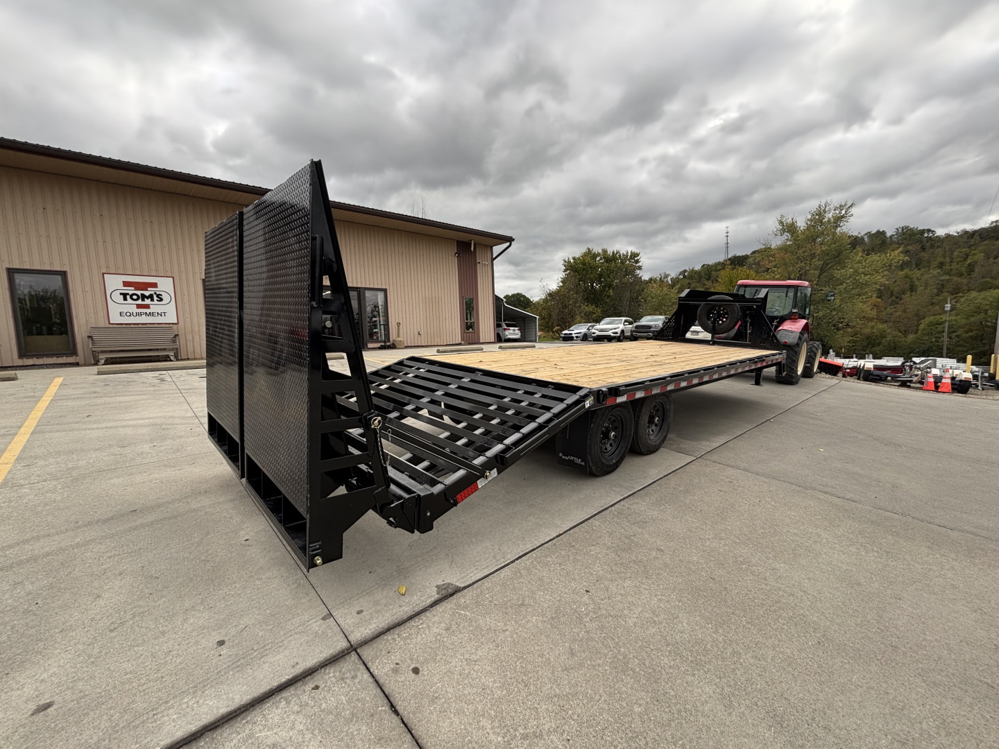 New 2026 Doolittle Trailers 102"x25' (20'+5' Dovetail) Gooseneck Deckover Equipment Trailer - w/ Mammoth Ramps & Spare Tire - 14,000# GVWR