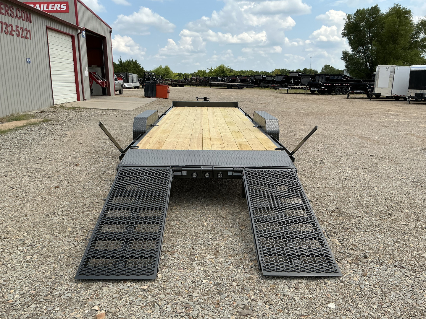 New 2026 MAXX-D 83"x24' BP 6" Channel Carhauler – C6X