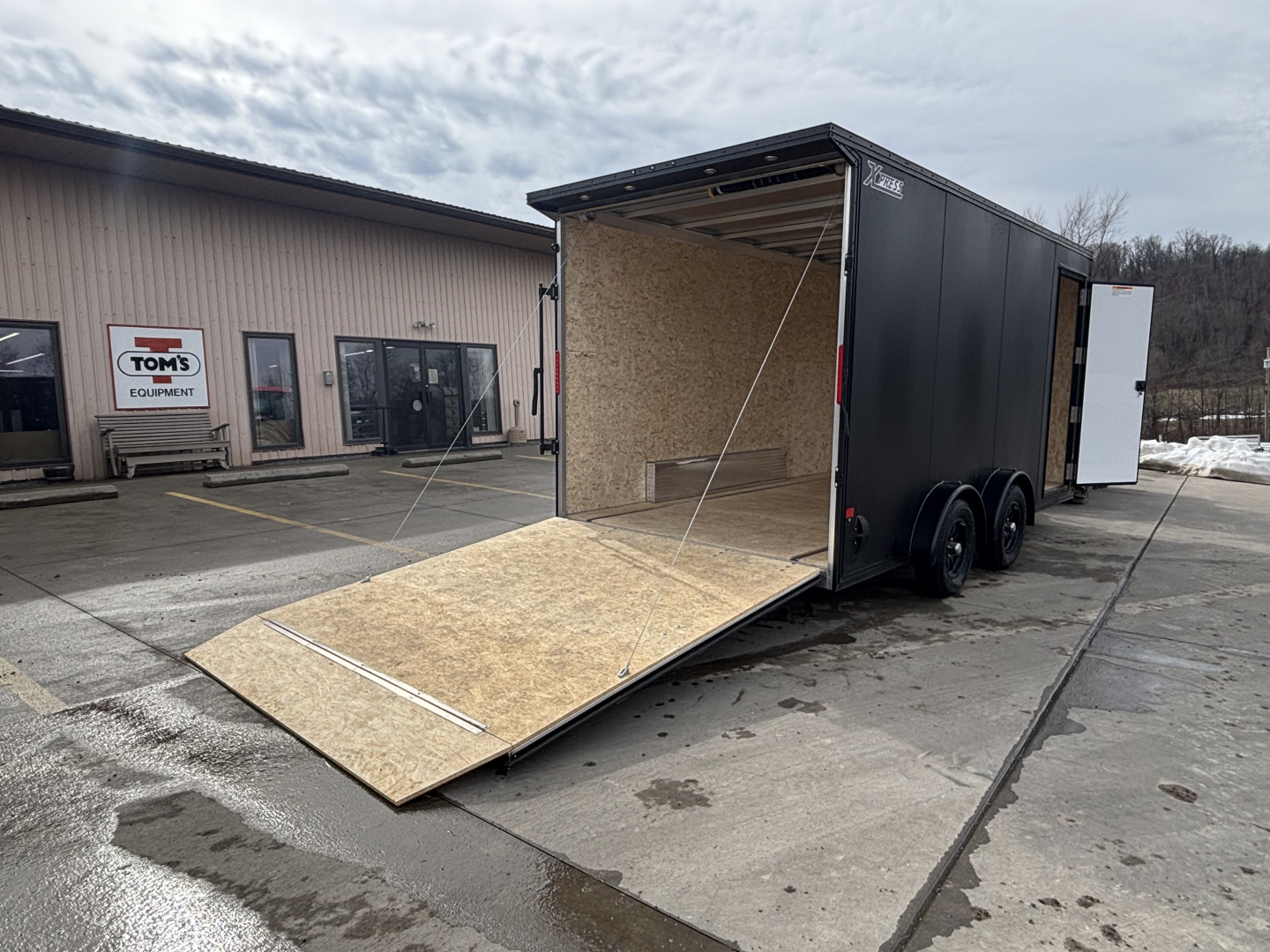 New 2026 (ALL ALUMINUM) Xpress High Country Trailers 7.5x16 Enclosed SXS / UTV Trailer - (V-Nose) - Black Out Package - Spread Axles - w/ Ramp - 7000# GVWR