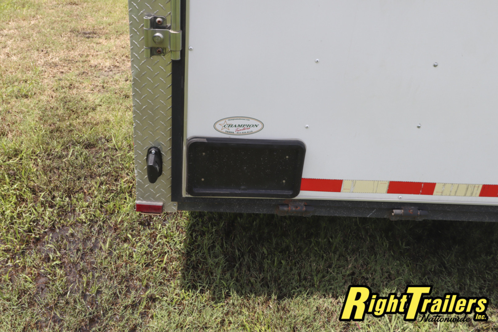 Used 2018 8.5X24 Arising Race Trailer