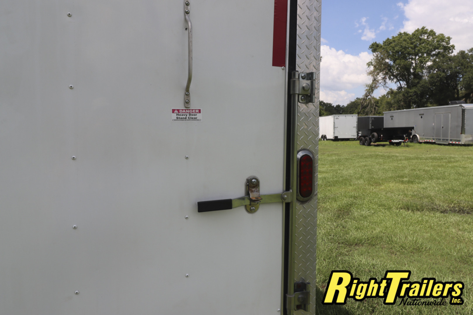 Used 2018 8.5X24 Arising Race Trailer