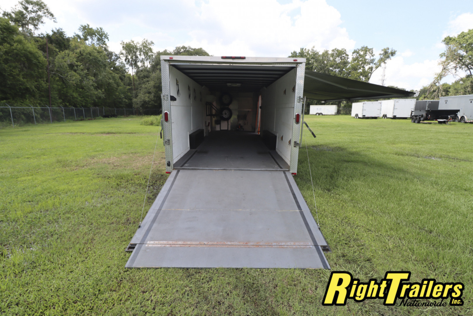 Used 2018 8.5X24 Arising Race Trailer