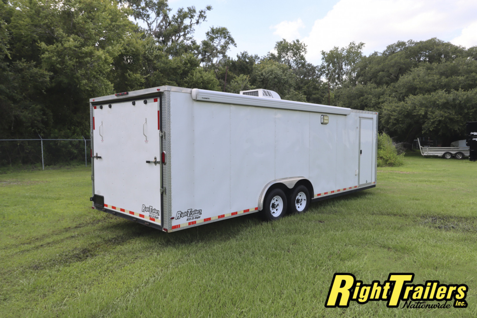 Used 2018 8.5X24 Arising Race Trailer