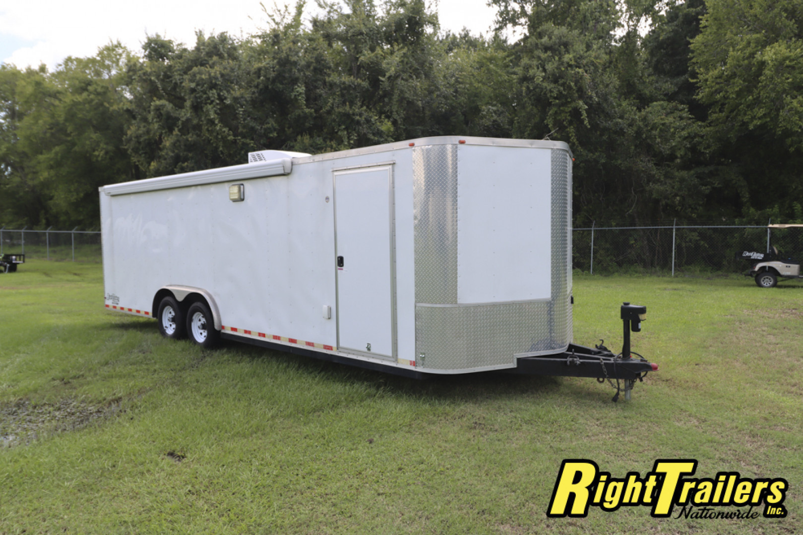 Used 2018 8.5X24 Arising Race Trailer