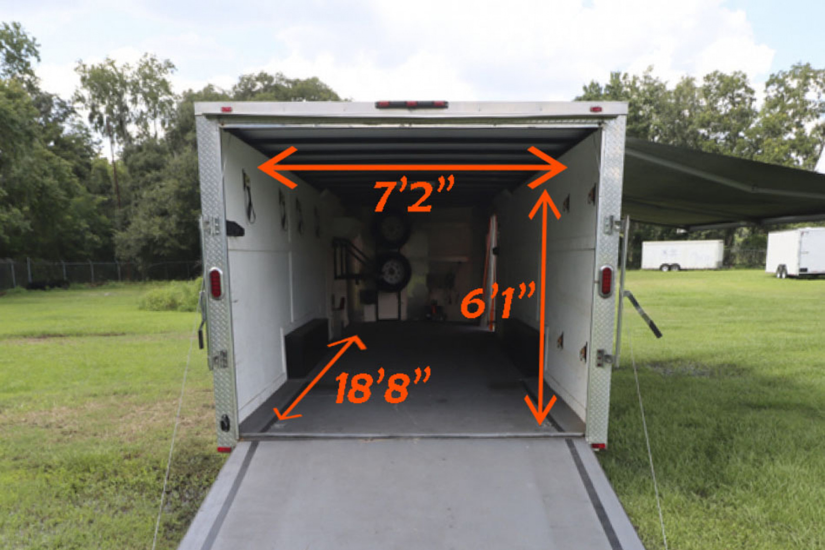 Used 2018 8.5X24 Arising Race Trailer