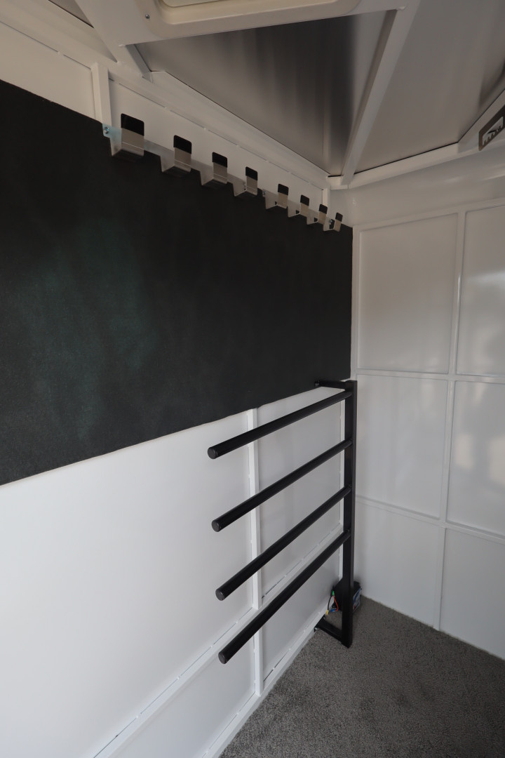 New 2026 Trails West 3 Horse Adventure MX BP Horse Trailer