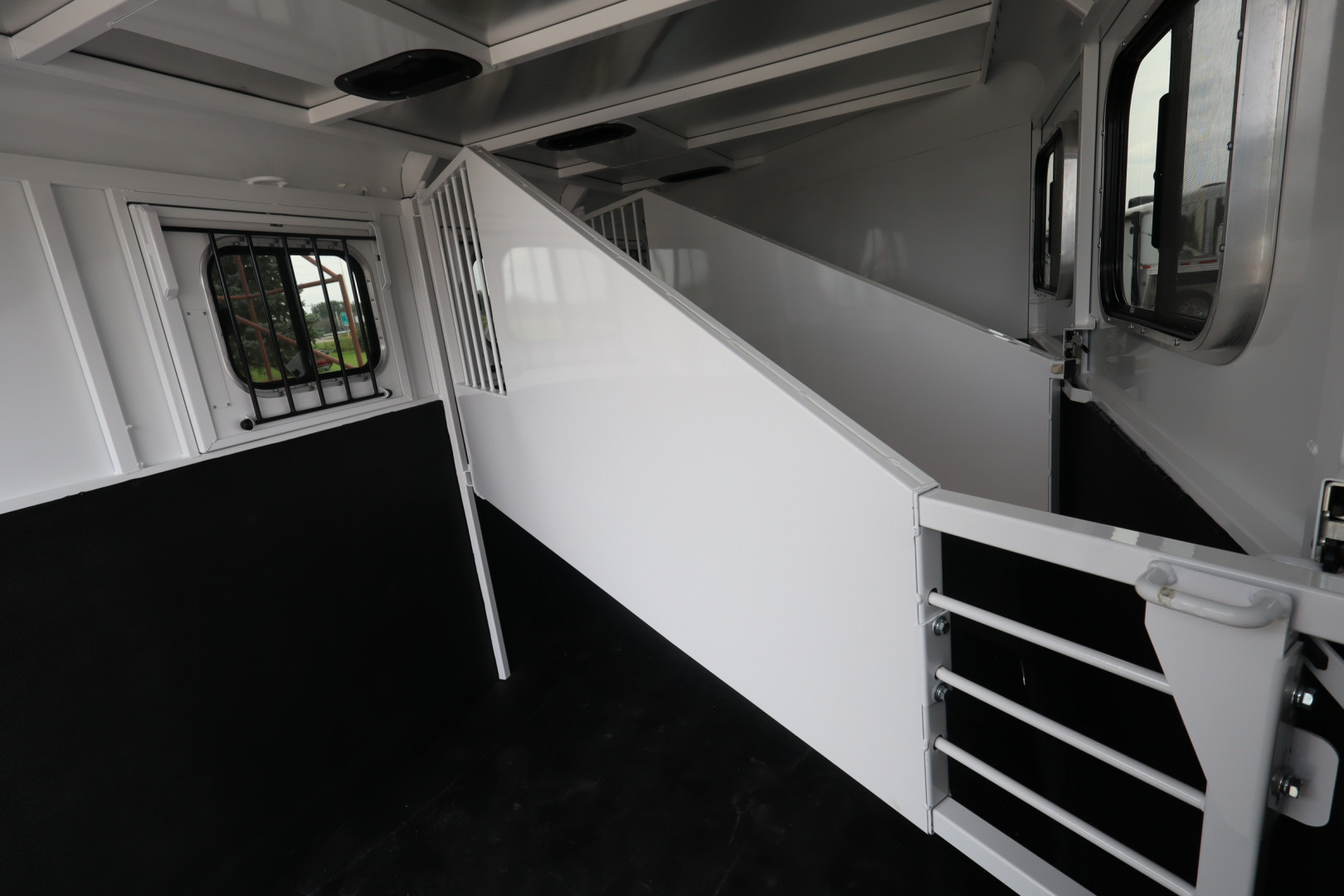 New 2026 Trails West 3 Horse Adventure MX BP Horse Trailer