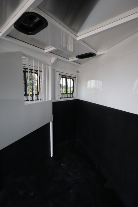 New 2026 Trails West 3 Horse Adventure MX BP Horse Trailer