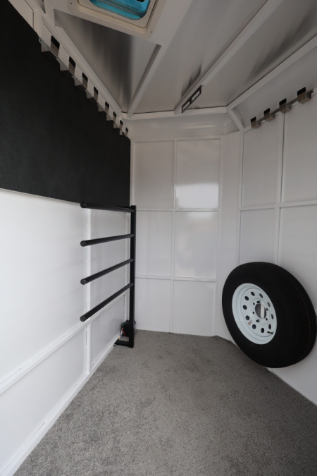 New 2026 Trails West 3 Horse Adventure MX BP Horse Trailer