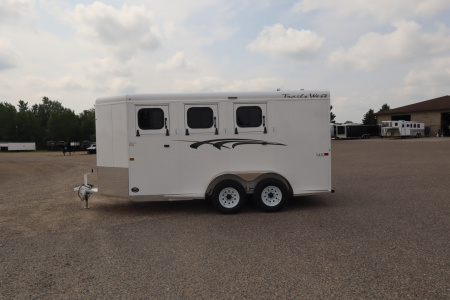 New 2026 Trails West 3 Horse Adventure MX BP Horse Trailer