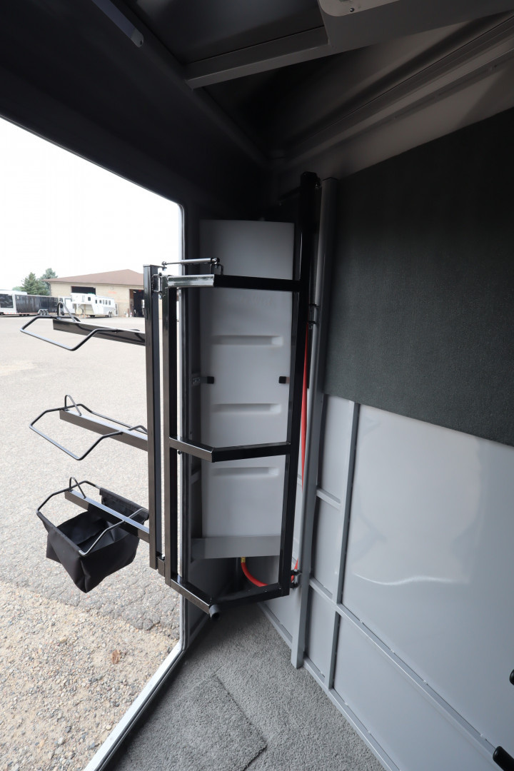 New 2026 Trails West Adventure MX 3 Horse BP Horse Trailer