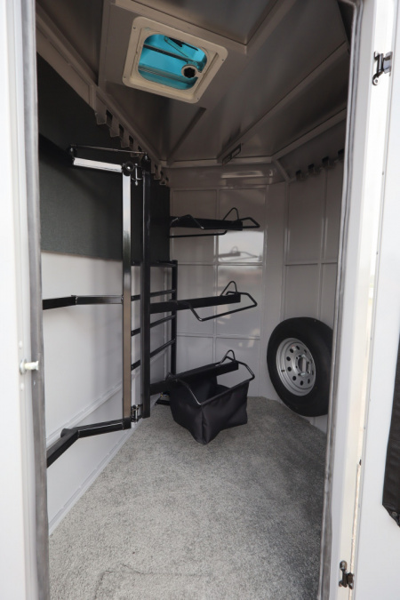 New 2026 Trails West Adventure MX 3 Horse BP Horse Trailer