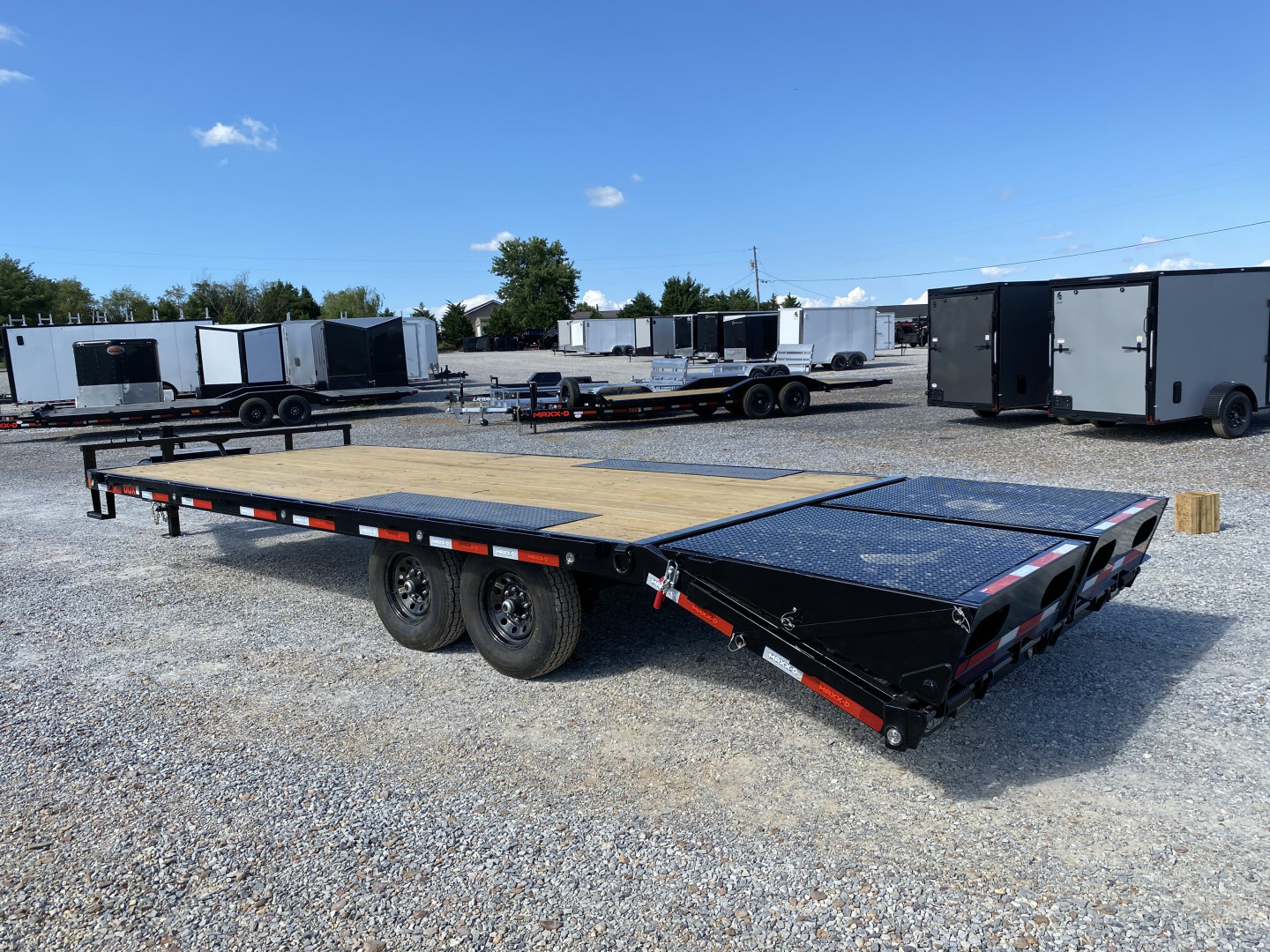 New 2026 MAXXD 102"X24' 15K Flatbed Trailer