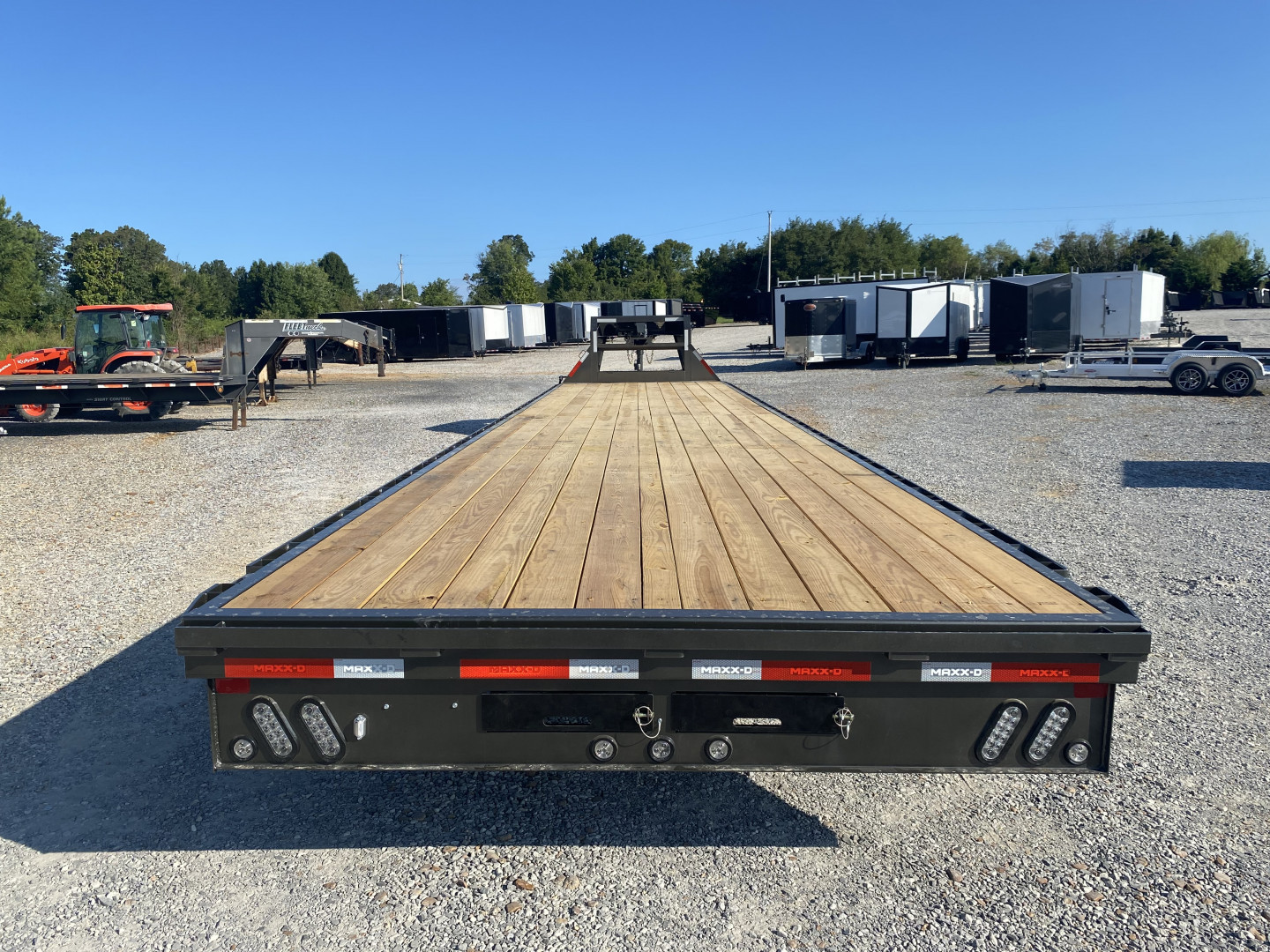 New 2026 MAXXD 102"X40' 17.5K Gooseneck Flatbed Trailer