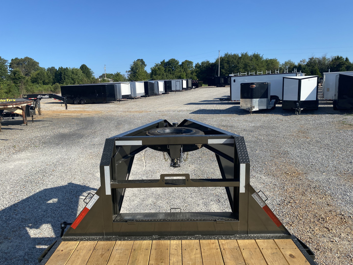 New 2026 MAXXD 102"X40' 17.5K Gooseneck Flatbed Trailer