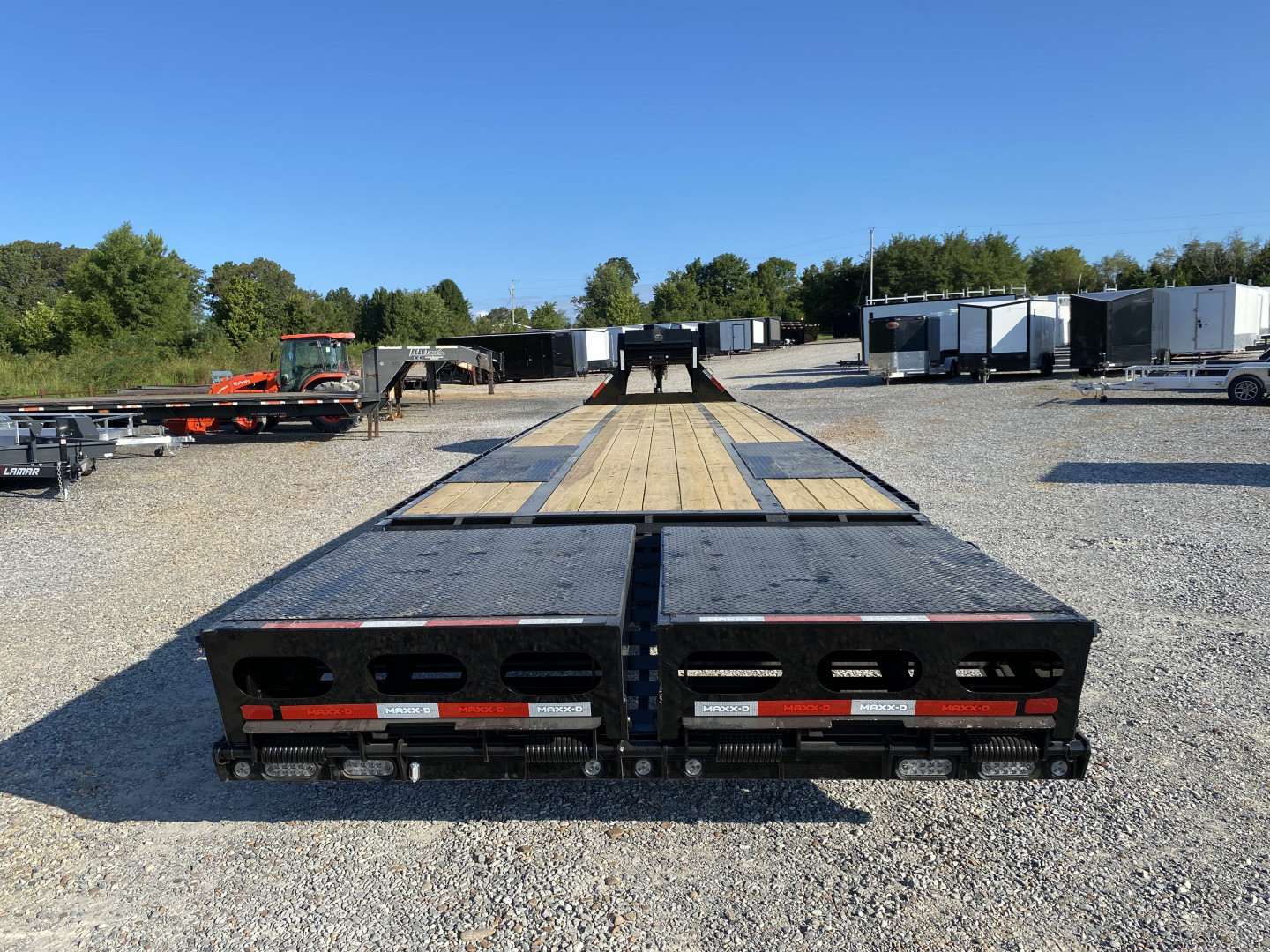 New 2026 MAXXD 102"X40' 30K Gooseneck Flatbed Trailer *ENGINEERED FRAME*