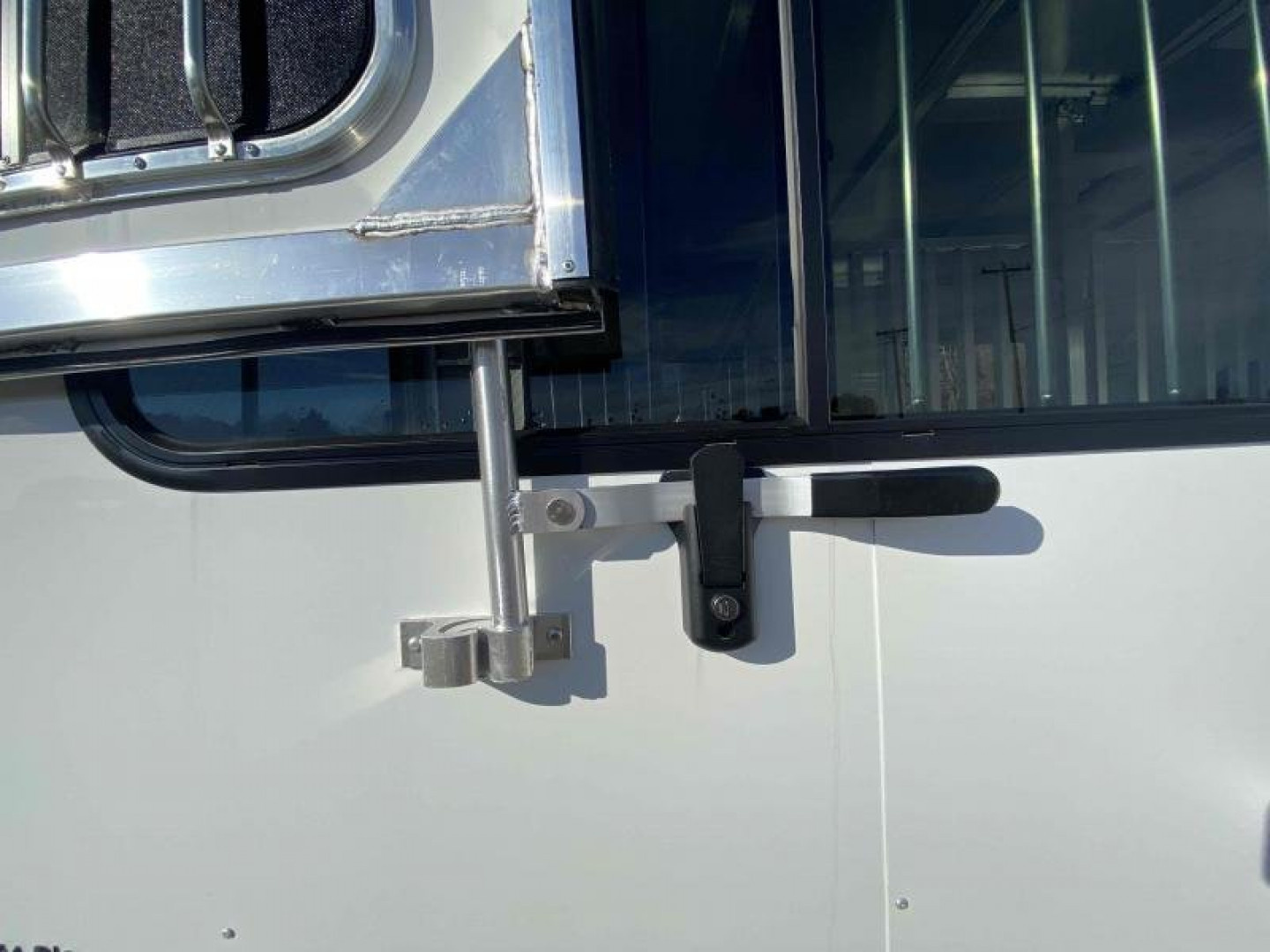 New 2026 Sundowner Trailers CHARTER TR SE 2H BP Horse Trailer