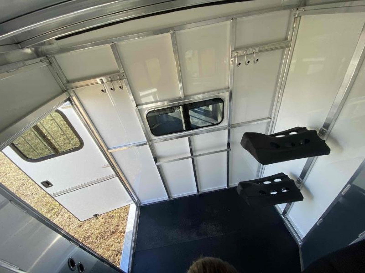 New 2026 Sundowner Trailers CHARTER TR SE 2H BP Horse Trailer