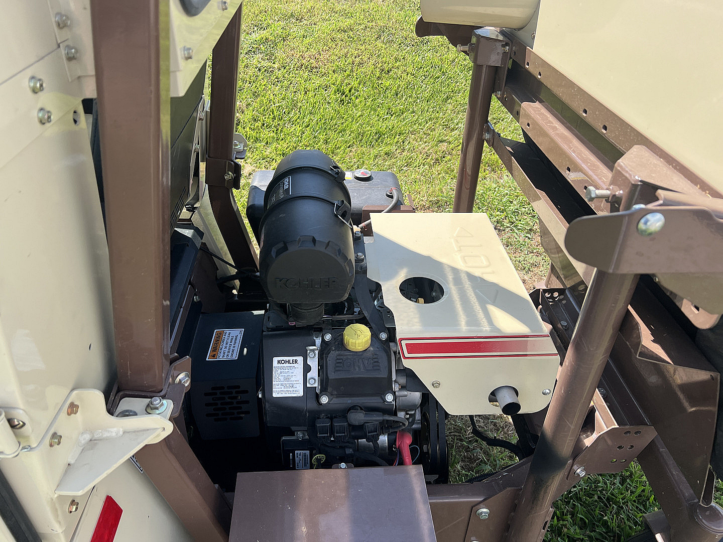 Used 2022 Grasshopper Mowers 727T Front Mount Lawn Mower