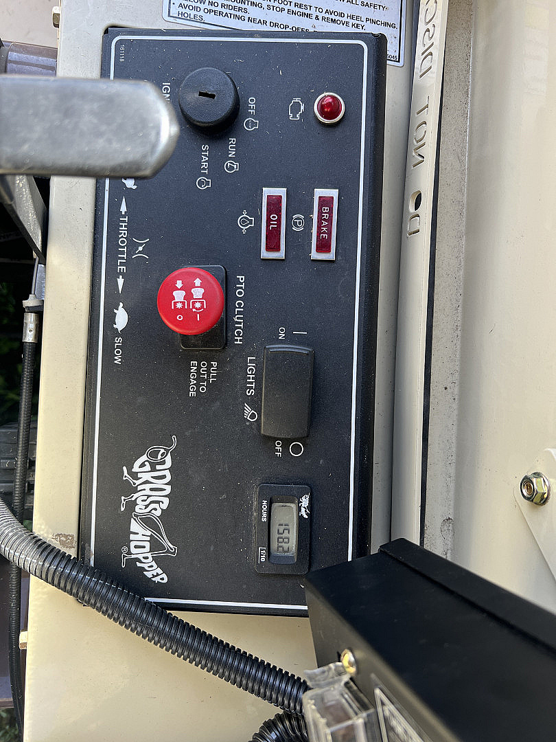 Used 2022 Grasshopper Mowers 727T Front Mount Lawn Mower