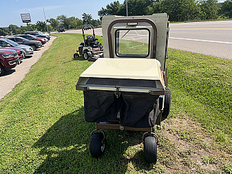Used 2022 Grasshopper Mowers 727T Front Mount Lawn Mower