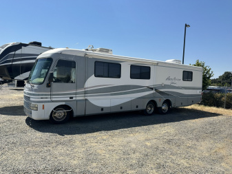 Used 1998 Fleetwood RV Pace Arrow Class C