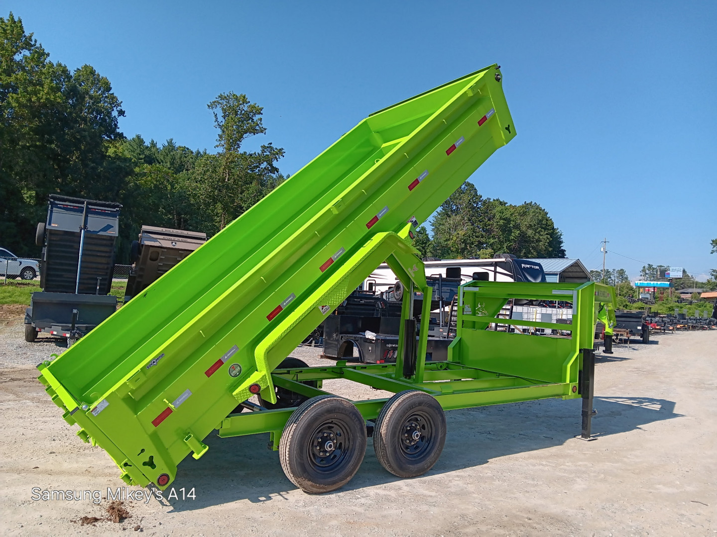 New 2026 Iron Bull Gooseneck Dump Trailer / DTG Series/ 83" Wide x 16' Long / 24" High Sides / Tarp / Ramps / Scissor Hoist / 2-7000# Electric Brake Axles / Neon Green