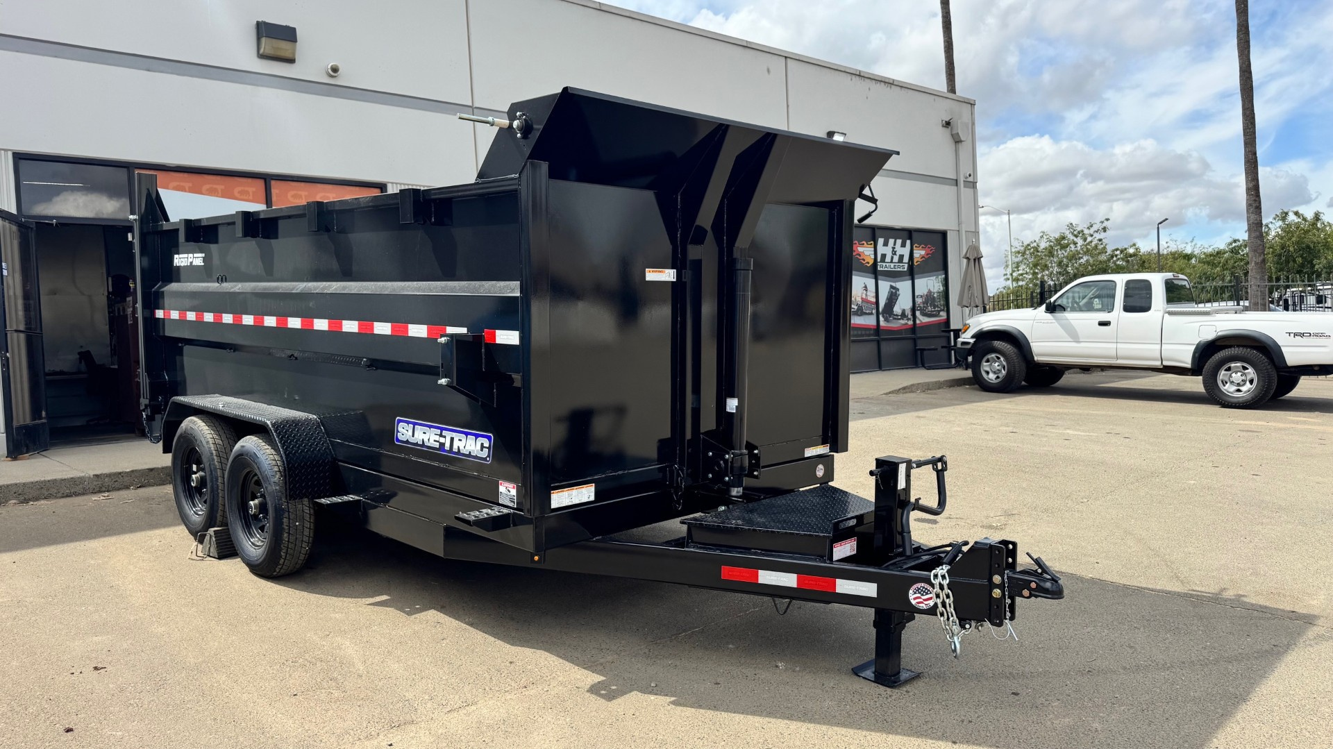 New 7x14 Tandem Axle 14K Telescopic Dump Trailer