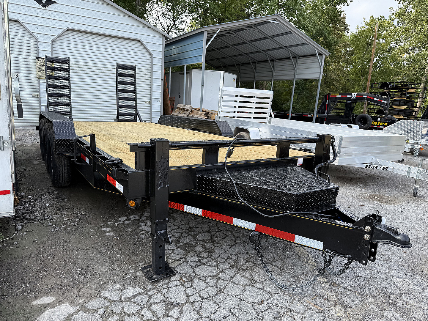 New 2025 P & T Trailers 82X22 3AXLE Equipment Trailer