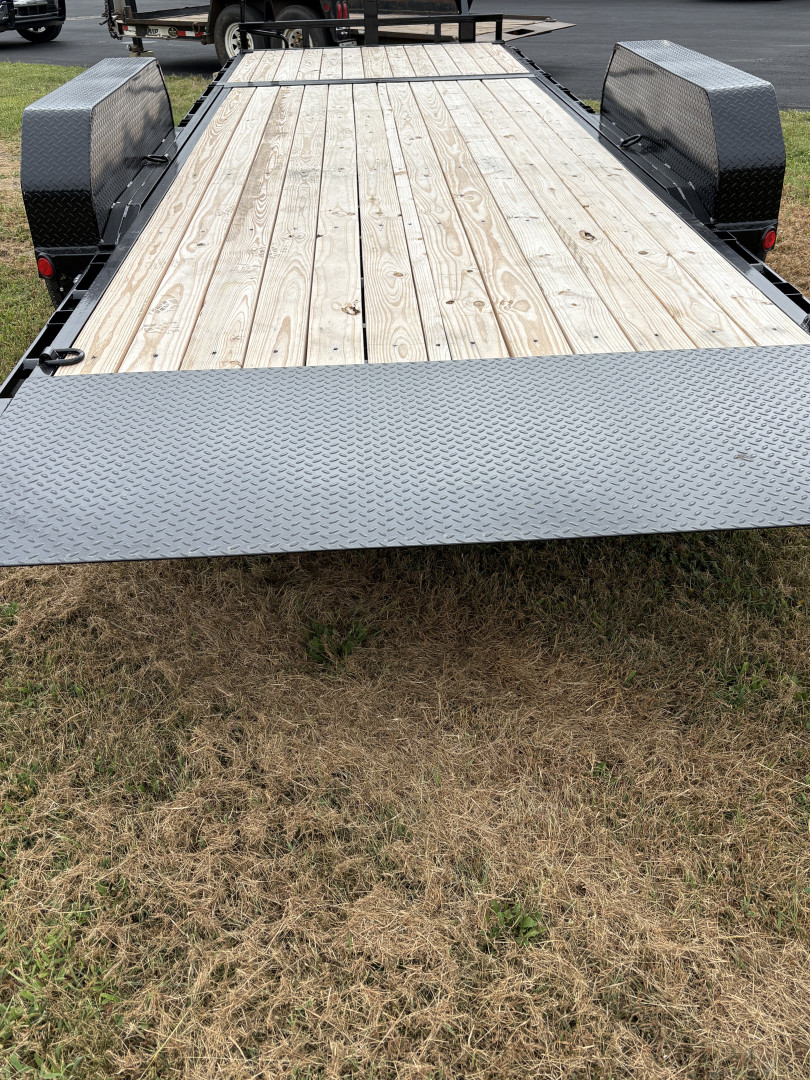 New 2026 PJ Trailers 22' Equipment Tilt Trailer