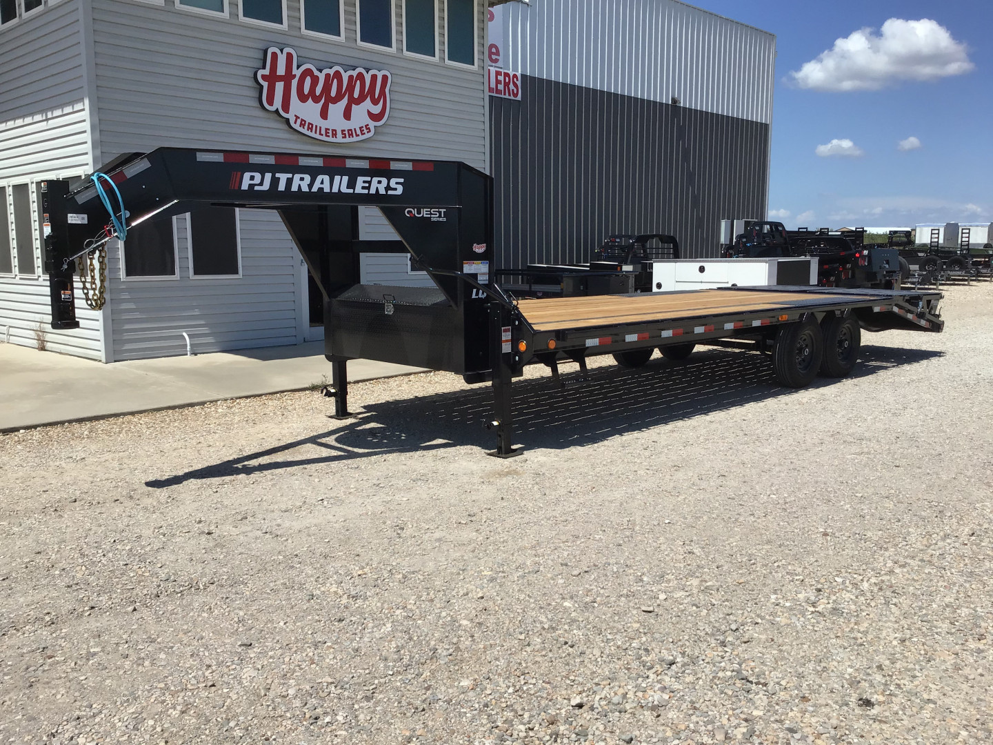 New 2026 PJ 102”x25' Quest Gooseneck Flatbed w/ Singles – LQ for