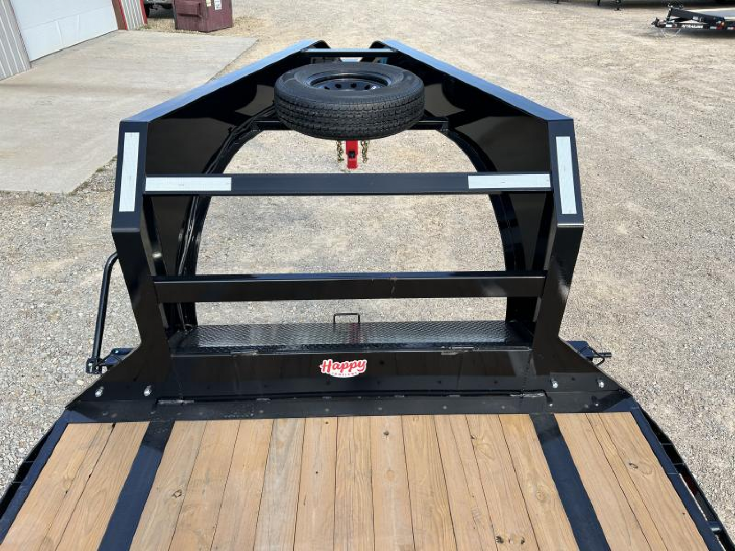 New 2026 PJ 102"x30' GN Low-Pro Flatbed w/ Singles - LS