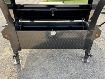 New 2026 PJ 102"x30' GN Low-Pro Flatbed w/ Singles - LS