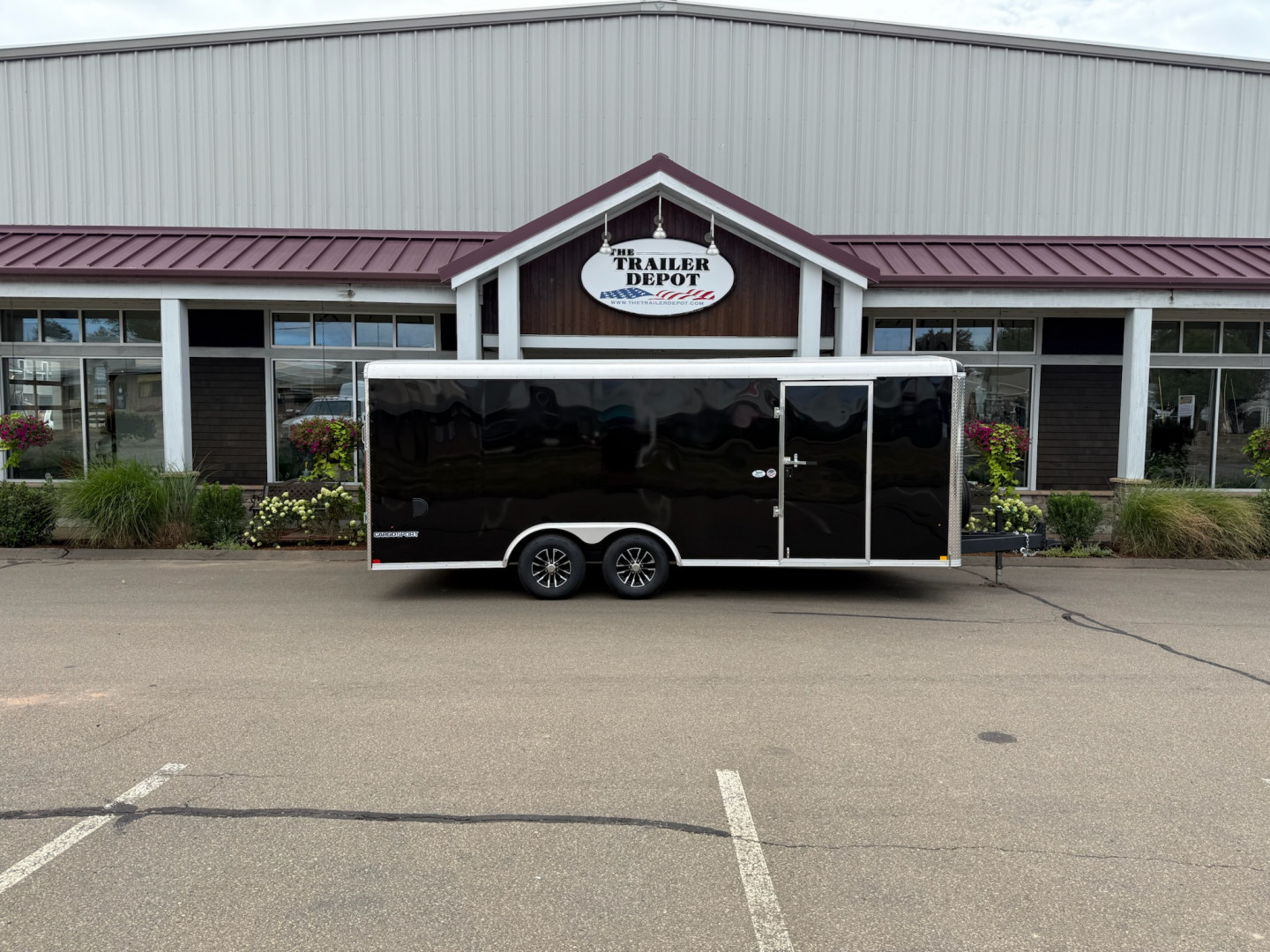 New Pace American 8'6" x 20' Enclosed Landscape Trailer 9.9K