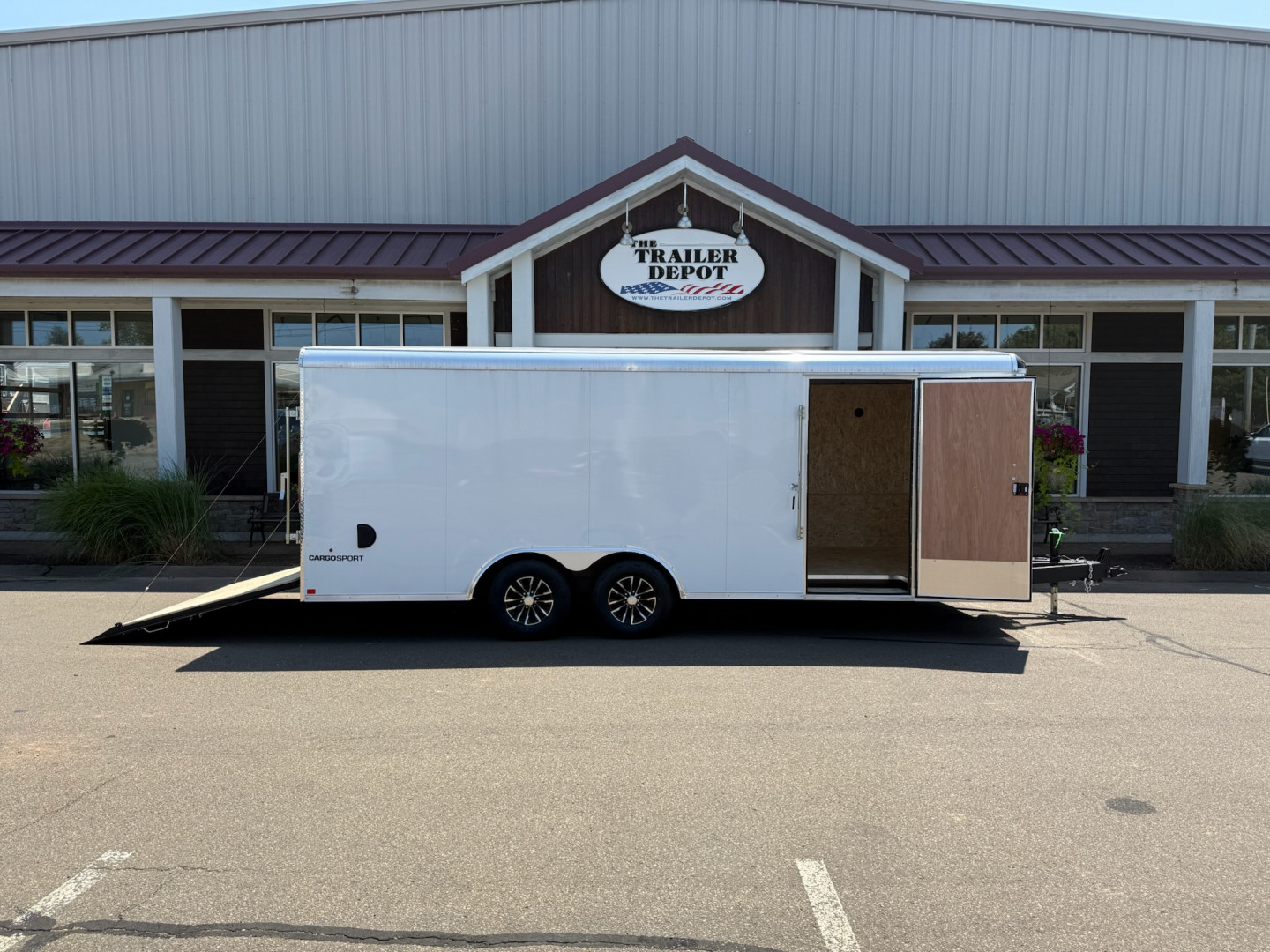 New Pace American 8'6" x 20' Enclosed Landscape Trailer 9.9K