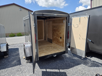 New 5 X 8 Homesteader Challenger Cargo, 3k GVWR **Charcoal w/Side Dr, Wall Vents, Int. Light