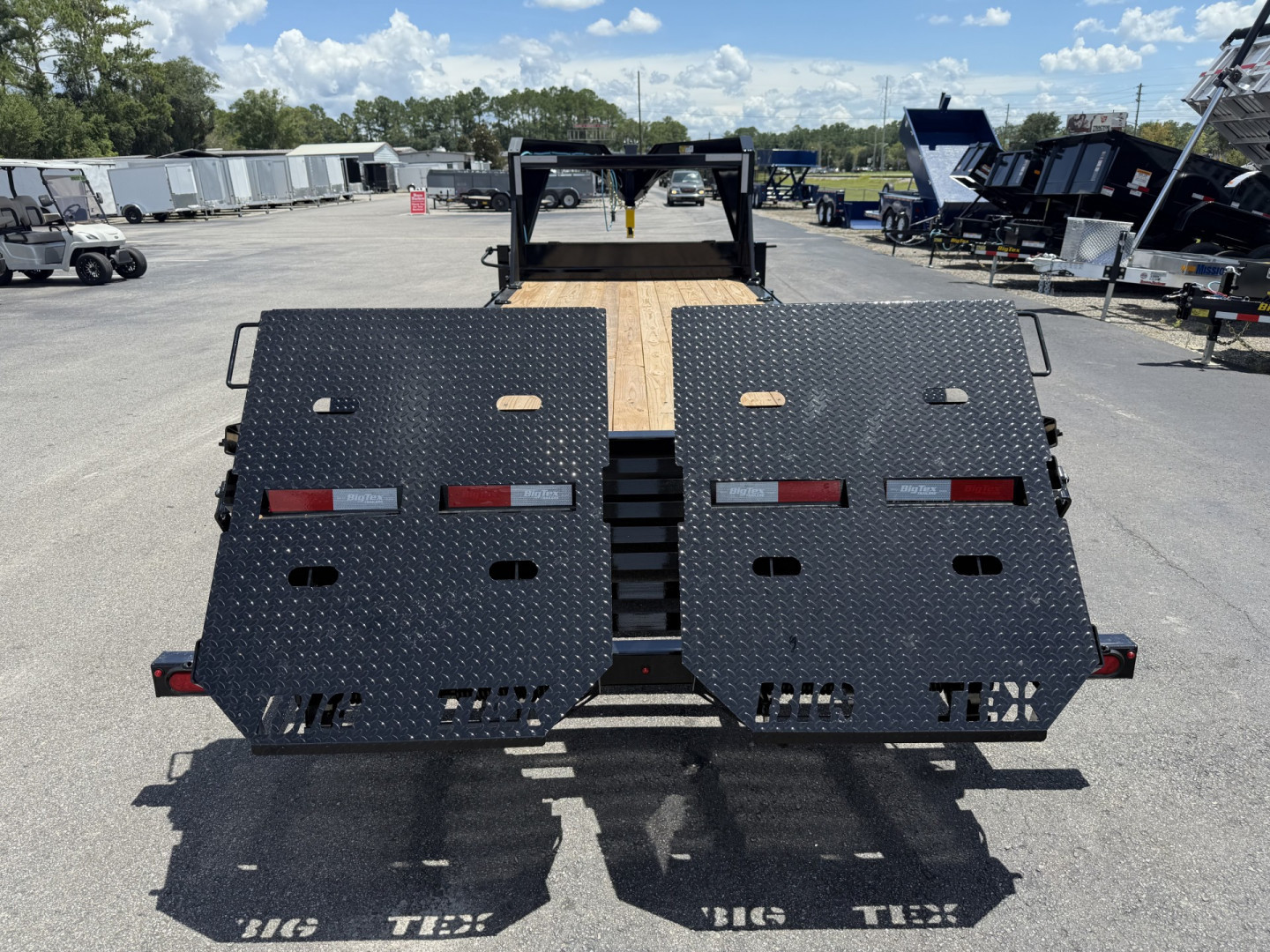 New 14EHG-20D3A-MRBK BIG TEX 7' X 20' GOOSENECK EQUIPMENT TRAILER