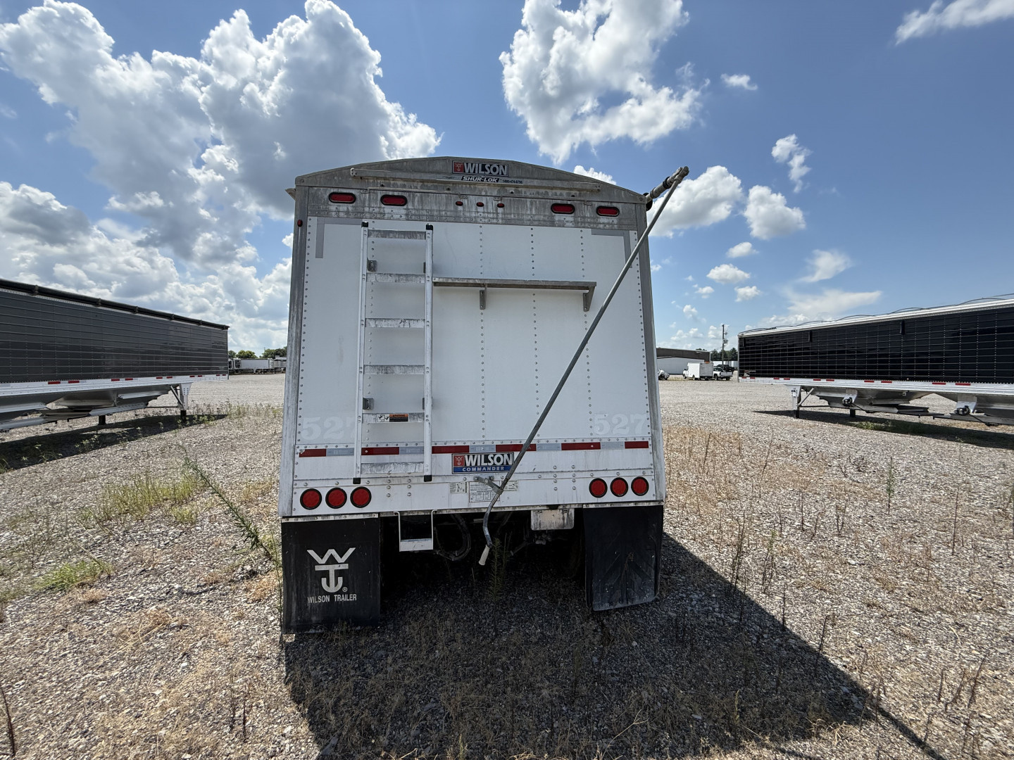 Used 2019 Wilson Trailer Commodity Hopper Trailer 42 x 102 x 78