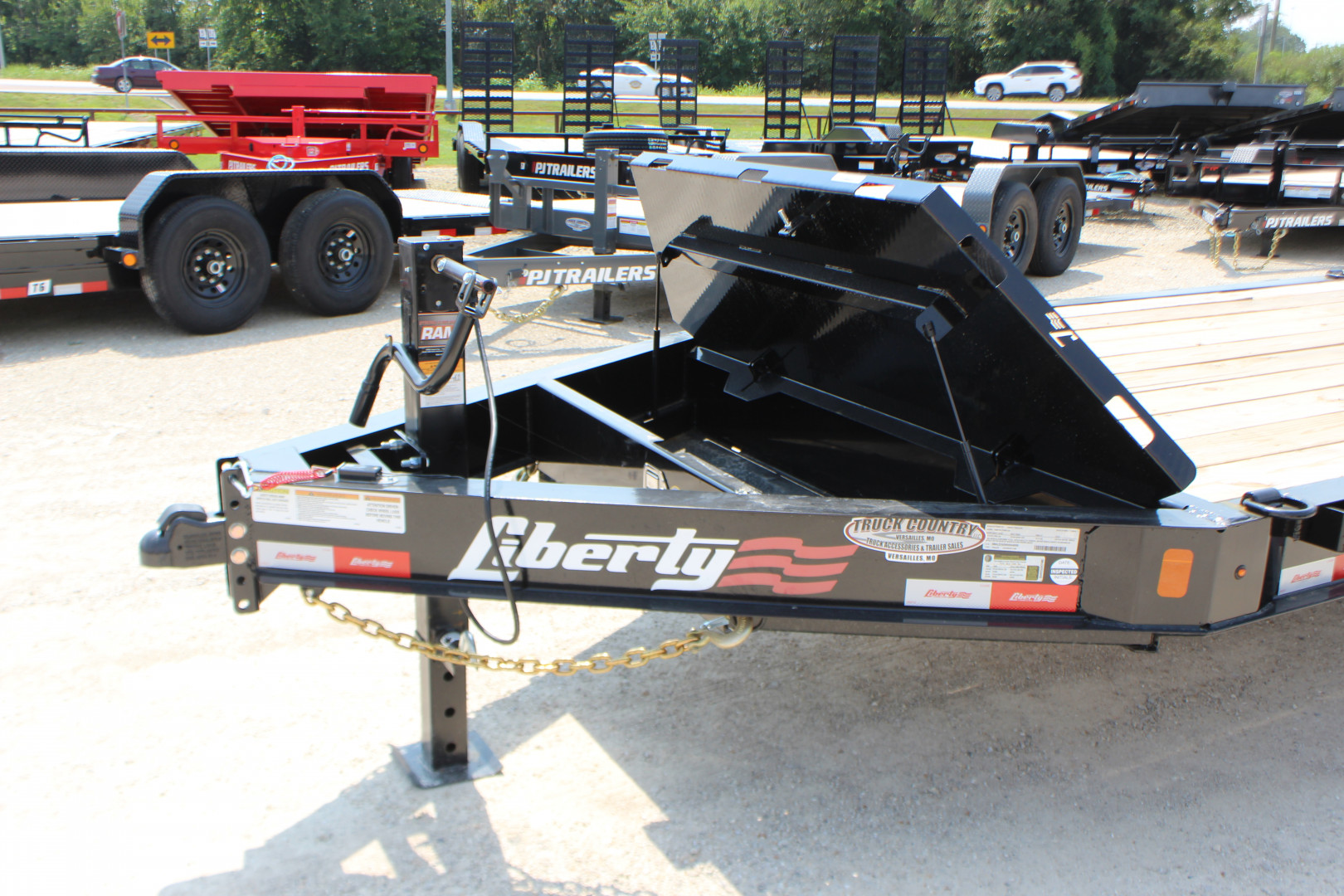 New 2025 Liberty LE 24' Equipment Trailer