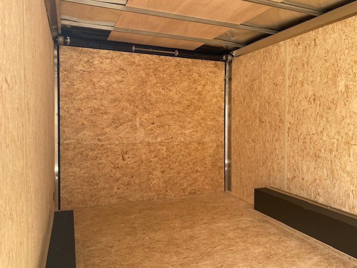 New 8.5x16 Tandem Axle 7K Enclosed Cargo