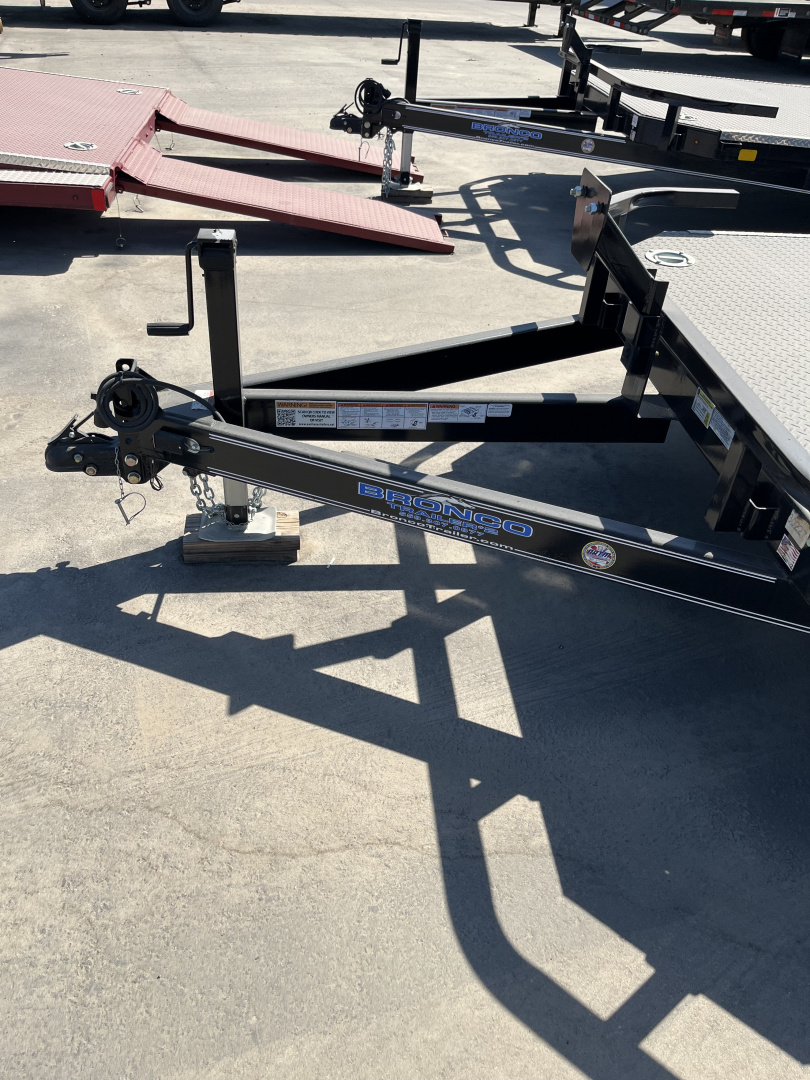 New 2023 East Texas Trailers DH8322032 Car / Racing Trailer