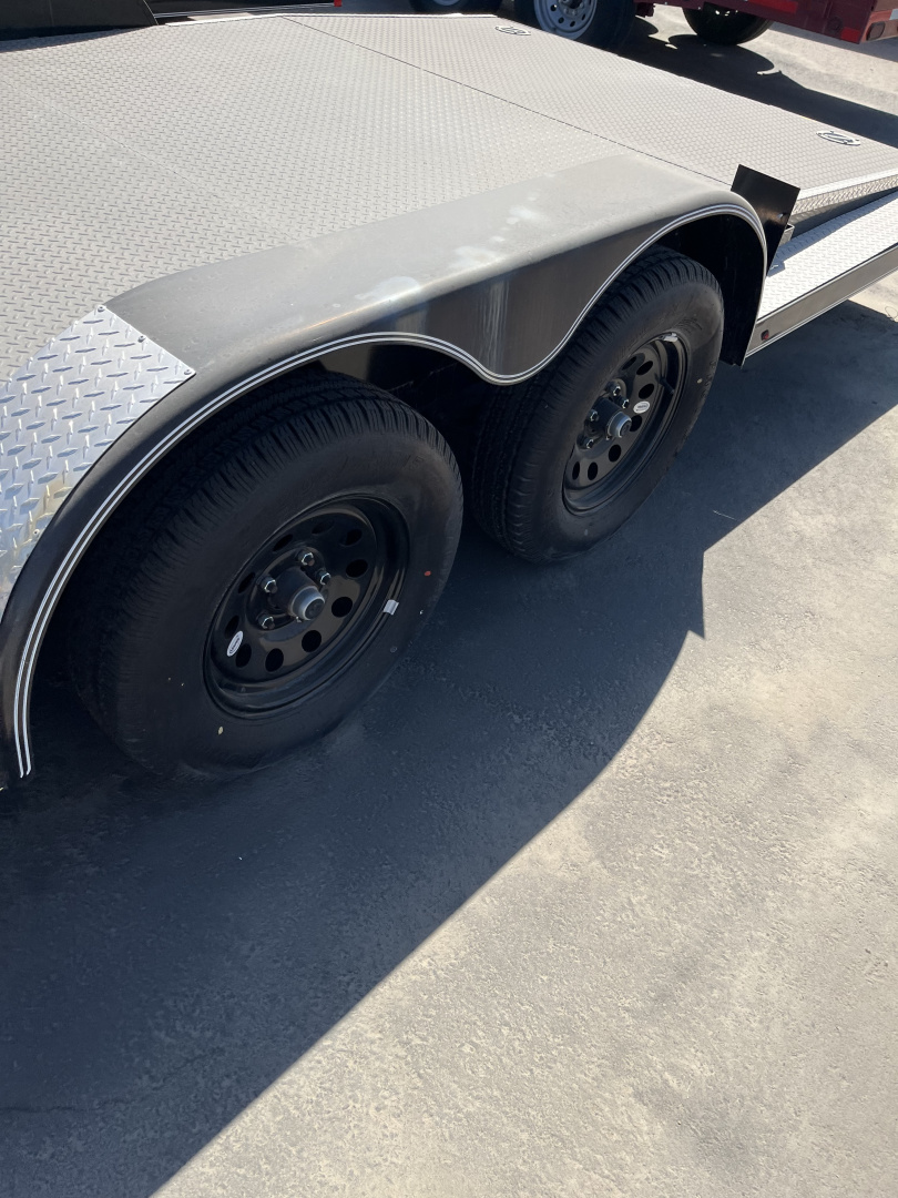 New 2023 East Texas Trailers DH8322032 Car / Racing Trailer