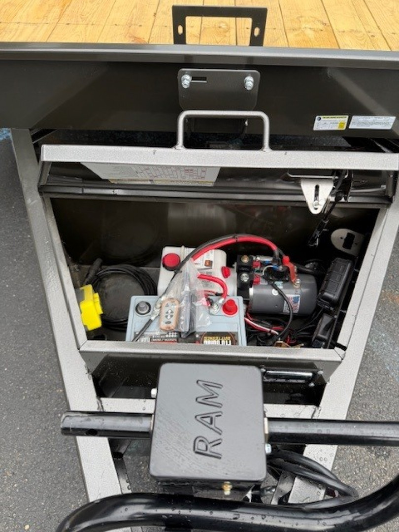 New 2026 MAXX-D T6B10220 Tilt Trailer