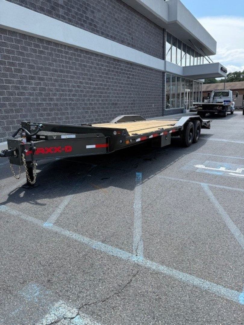 New 2026 MAXX-D H9X10224 Equipment Trailer