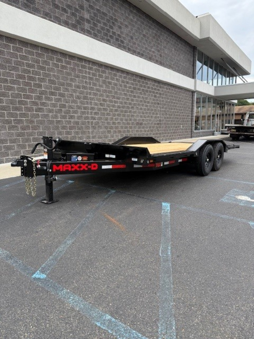 New 2026 MAXX-D T6B10220 Tilt Trailer