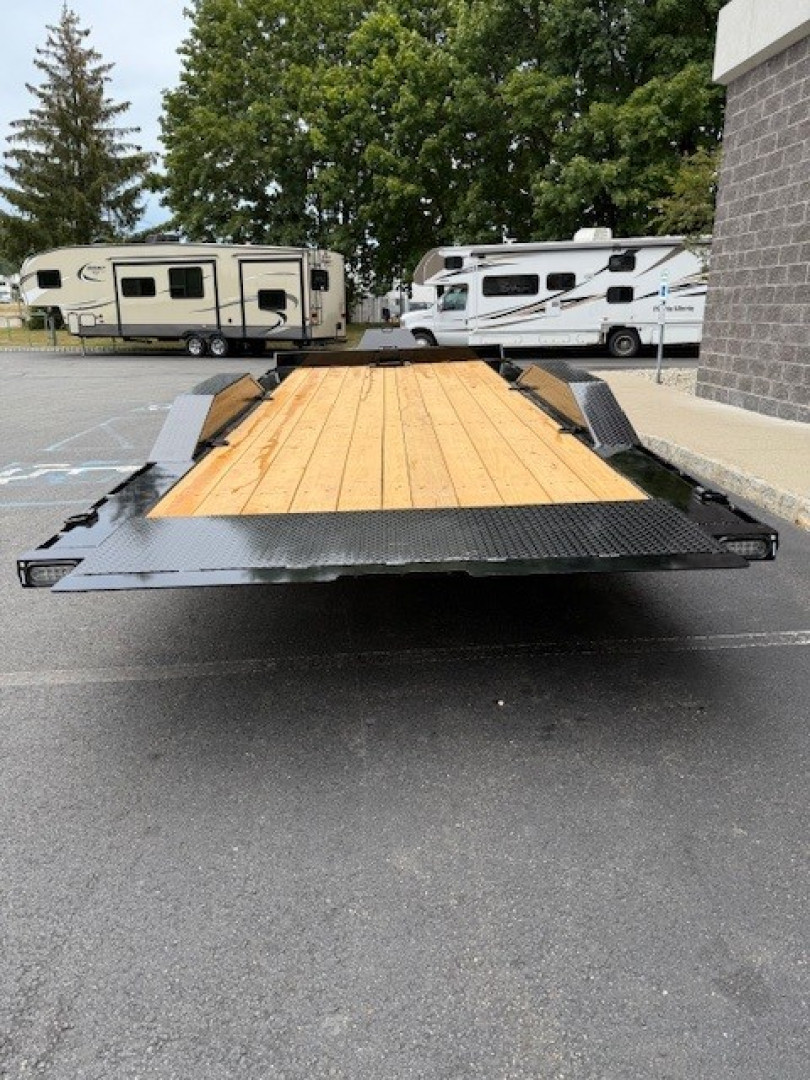 New 2026 MAXX-D T6B10220 Tilt Trailer